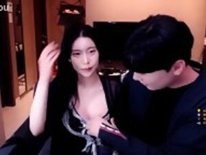 Korean Milf Webcam Masturbate